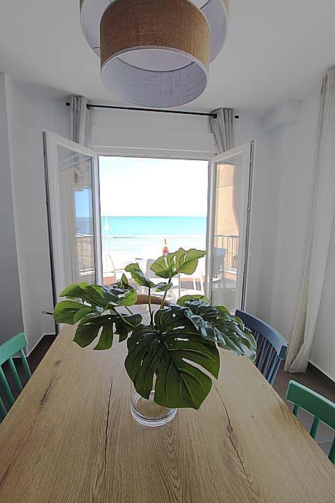 Appartement Apartamento Primera Linea Playa Centro De Guardamar à Guardamar del Segura Extérieur photo